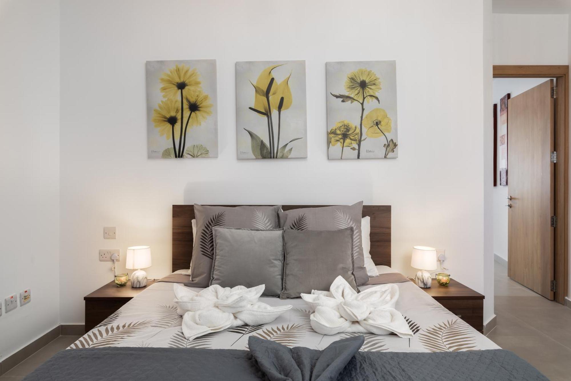 Modern 2Br Stylish Apartment With 2 Balconies - Close To St Julian'S & Sliema & Yacht Marina Pietà Eksteriør bilde