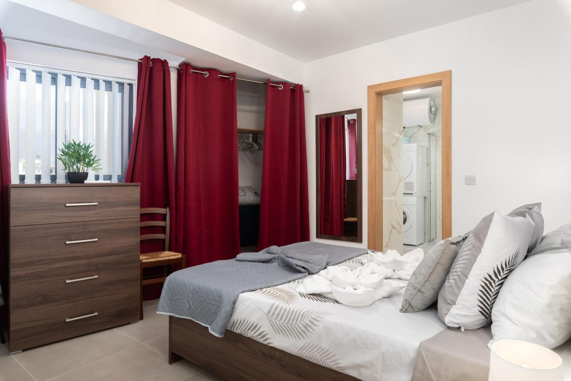 Modern 2Br Stylish Apartment With 2 Balconies - Close To St Julian'S & Sliema & Yacht Marina Pietà Eksteriør bilde